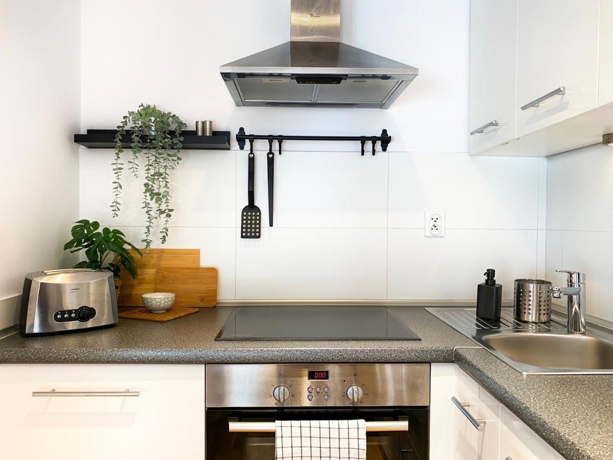 Charming Studio For Couples In The Heart Of Cracow คราคูฟ ภายนอก รูปภาพ